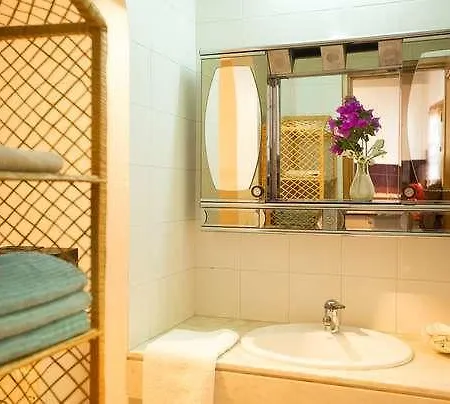Lylystian Apartman *